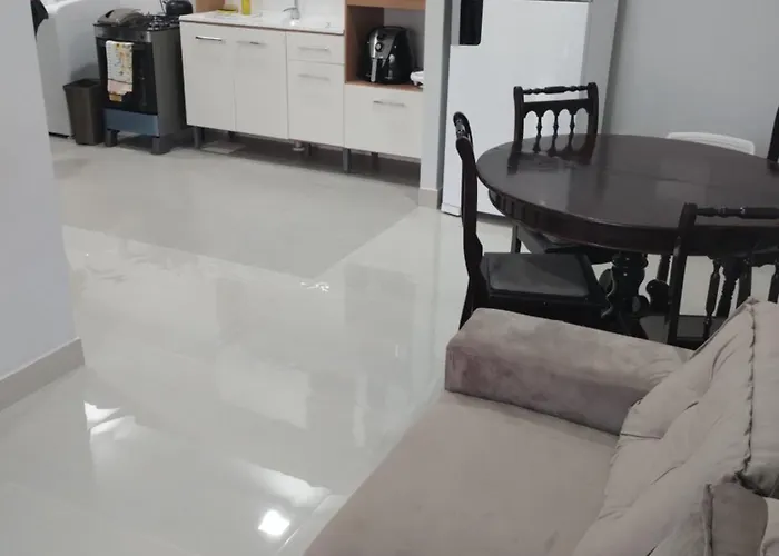 Apartamento Completo , Bem Localizado
